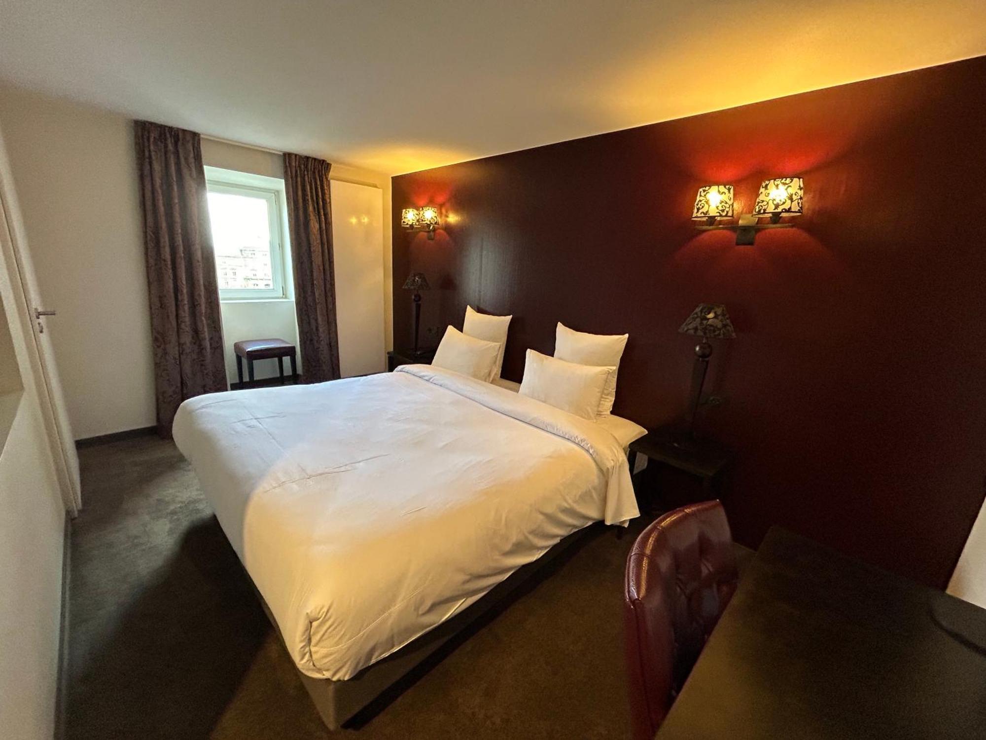 Arok Hotel
